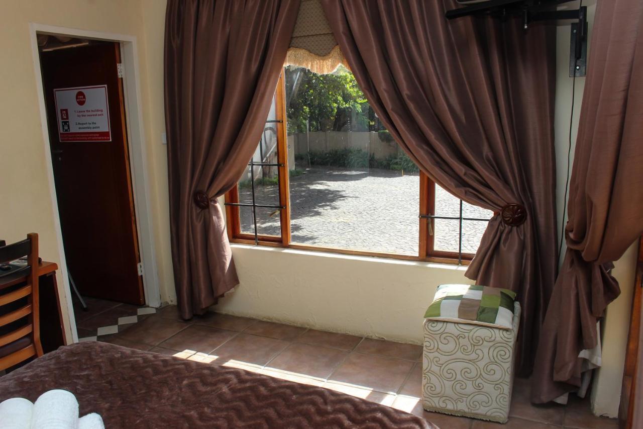 Echo Garden Guesthouse Рюстенбург Экстерьер фото