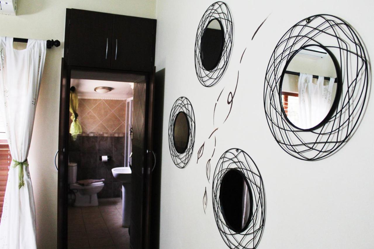 Echo Garden Guesthouse Рюстенбург Экстерьер фото